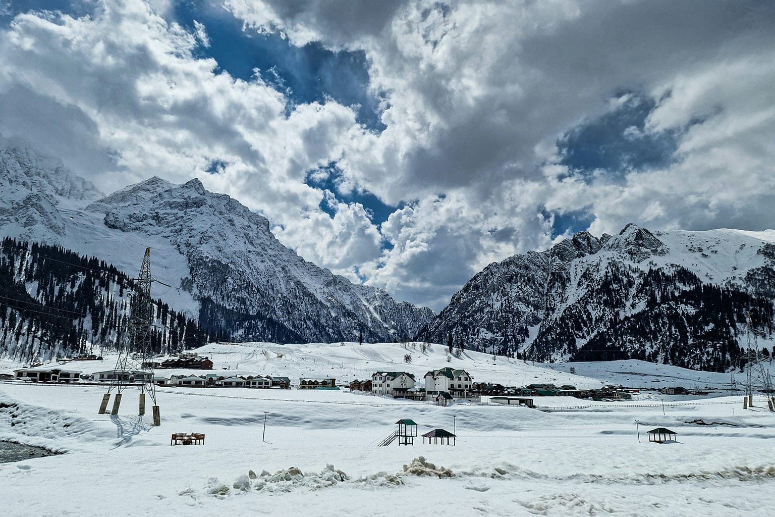 Sonmarg – The Meadow of Gold